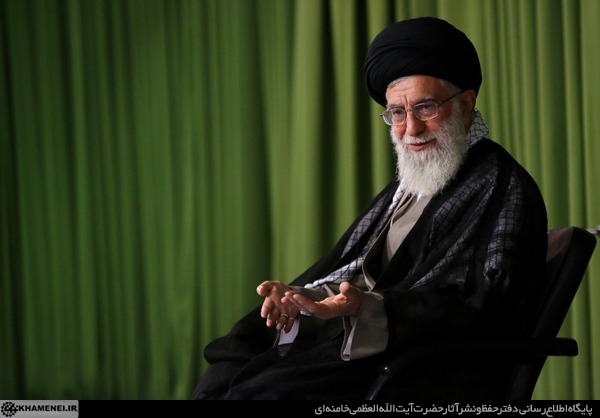 مقام معظم رهبری:سخنان کاندیداها باید واقعی، صمیمی،درست و صادقانه باشد/هیچ نامزدی منتسب به رهبری نیست
