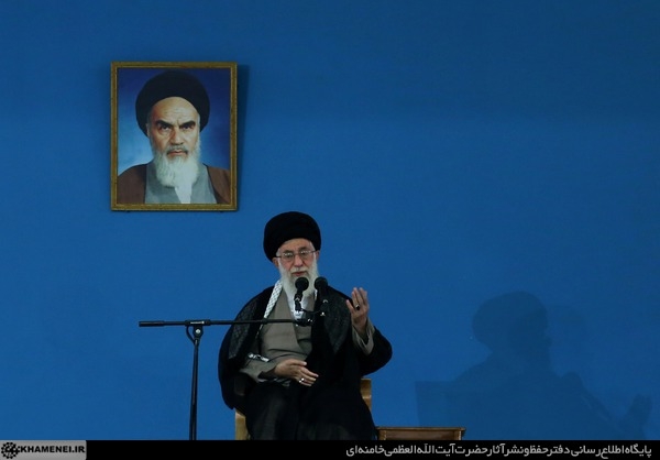 آیت‌الله خامنه‌ای: شور انتخاباتی ۹۲ بدون هیچ تعرض و بی ادبی بود