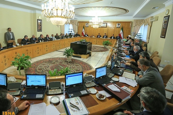 آیا دولت احمدی نژاد، دولت جوانها بود؟
