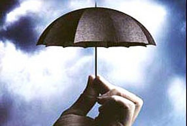 ریسک پذیری بیمه ها کاهش می یابد؟