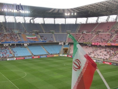 پرچم ایران در ورزشگاه مونسو شهر اولسان