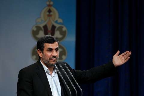 احمدی​نژاد:خدای نکرده تهمت و افترا وارد ادبیات سیاسی ما نشود/دست​اندازی به بیت​المال، زشت است/2/
