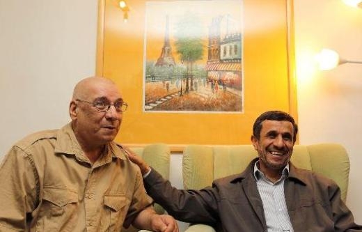 عکس‌های عیادت سرزده رئیس جمهور از بازیگر تلویزیون و سینما