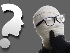 چرا نویسندگان زن با نام مستعار می‌نویسند؟