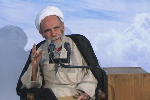 خدا در ماه رمضان با تو صحبت کرده، تو نمی‌خواهی جوابش را بدهی؟ / گفتاری از آقا مجتبی تهرانی