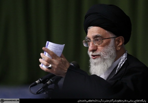 فرمانده معظم کل قوا خطاب به فرمانده نیروی هوافضای سپاه: با جوان‌هایی که اهل ابتکارند کار کنید