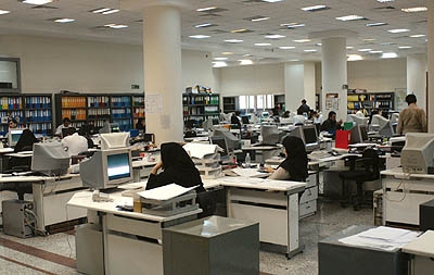 خصوصی سازی، 380 هزار نفر از کارکنان دولت را کاهش داد / فرار زنان مدیر از دولت احمدی نژاد