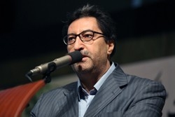 نماینده مجلس:به طرح پرداخت نقدی هزینه دارو خوشبین نیستم/اولویت وزیر آینده مطالبات مردم است 