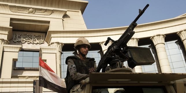 کمک‌های آمریکا به مصر قطع شد/قاهره به واشنگتن هشدار داد 