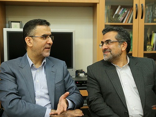 حجت‌الله ایوبی سازمان سینمایی را از جواد شمقدری تحویل گرفت
