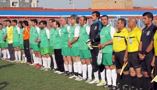 دیدار دوستانه تیم هنرمندان با ترکیه ای ها/گلریزان برای آزادی زندانیان خوی و ماکو