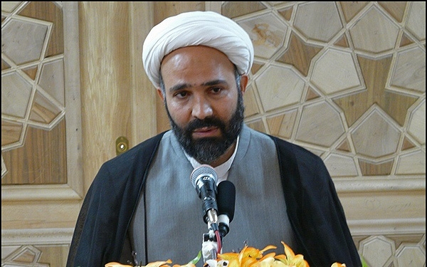 مخالف وزیرخارجه: ظریف درباره برقراری ارتباط بین شیرین عبادی و امیراحمدی با احمدی‌نژاد توضیح دهد  
