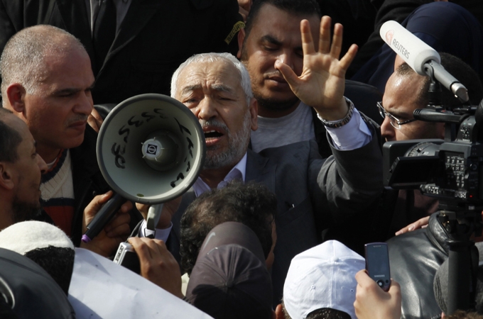 تونس به سرنوشت مصر دچار می‌شود؟ 