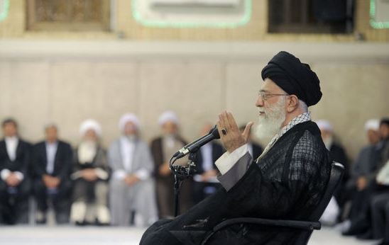رهبر معظم انقلاب:عقل،معنویت، توکل،حرکت و عمل پنج عنصر اساسی برای ساخت اقتدار درونی است