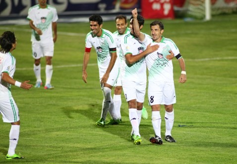 تصاویری از شکست استقلال مقابل ذوب آهن/لوکا مچ امیر را خواباند