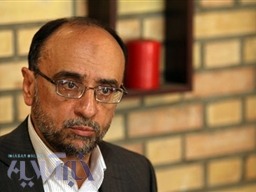 عباسپور: مجلس نمی تواند قانون سلب اختیار از سرپرست را تصویب کند/آموزش رایگان باید به مدارس بازگردد  