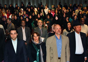حاشیه‌های حضور احسان علیخانی در یک مراسم رونمایی