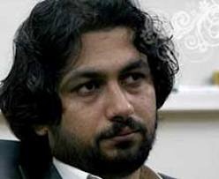 یک پرسش از آن ها که به سمت رئیس جمهور کفش پرتاب کردند
