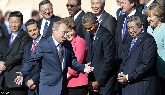 قیافه‌گرفتن پوتین برای اوباما رهبران جهان را به خنده انداخت