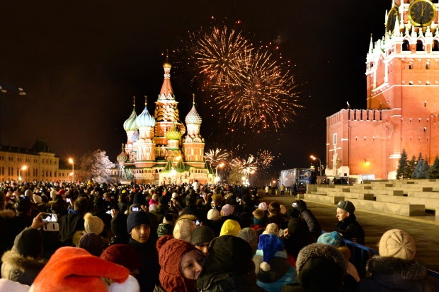 تصاویری از جشن های سال نو میلادی 2014 در دنیا/ از مسکو تا تورنتو