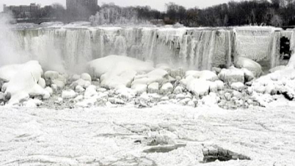 آبشار نیاگارا یخ زد!