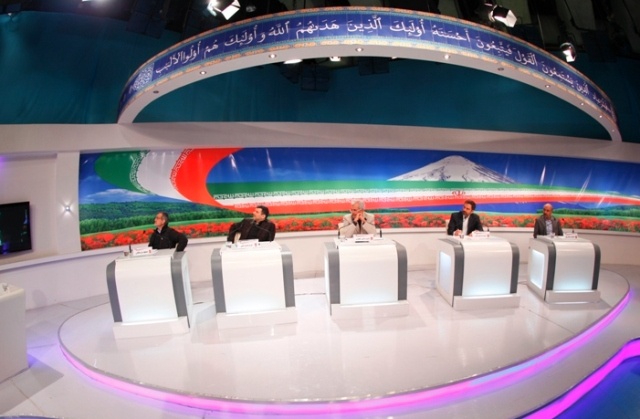 در مناظره مطرح‌شد: سرانه چندهزار دلاری بزرگان در برابر بی‌پولی سلامت مردم/ پول سلامت خرج مسکن‌مهر شد