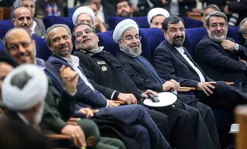 حاشیه هایی از نشست اتحاد بختیاری‌ها و اعراب در حضور روحانی / همه مشکلات اسلام امروز حل نمی شود