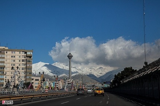 باد و باران، آسمان را آبی کرد