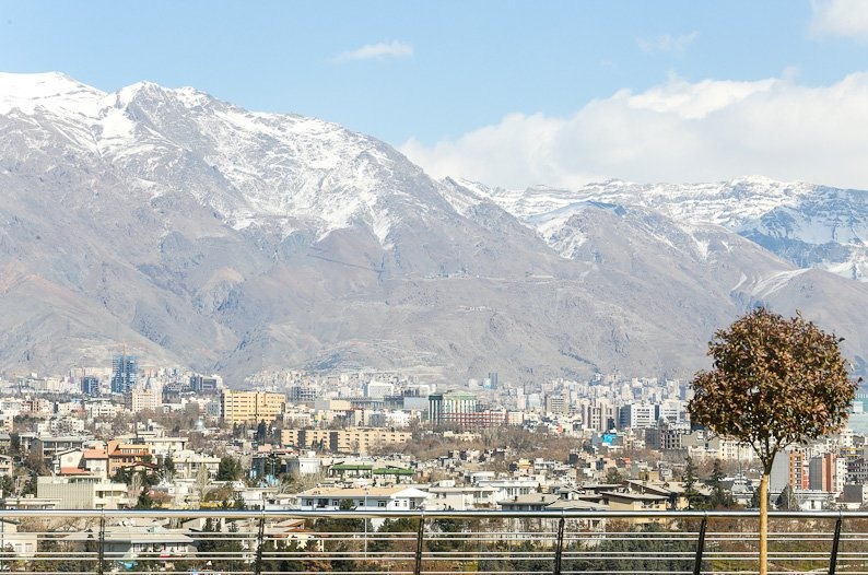 تهران و روزی زمستانی که آسمان آبی بود