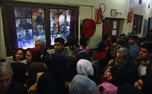 مردم تبریز چگونه از سینماهای رایگان استقبال کردند؟