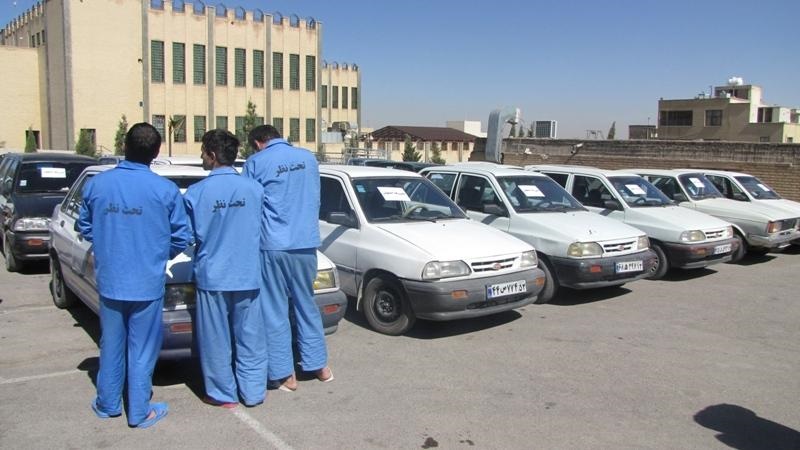 کشف 200 خودروی دزدی از مخفیگاه سارقان در اصفهان