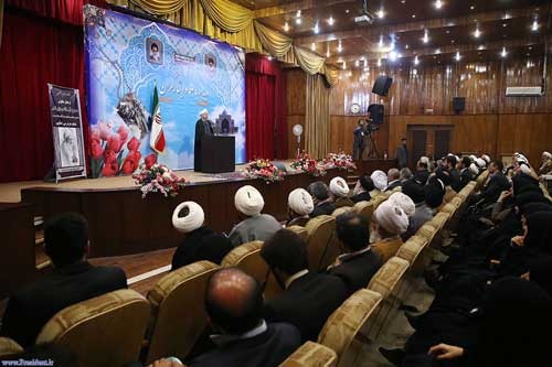 روحانی: ملت ایران با پیوندش با مکتب حسینی و عاشورا، در برابر همه قدرت‌ها پیروز است