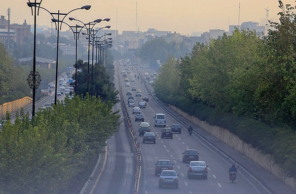 محیط زیست پاسخ می دهد؛حد مجاز آلایندگی خودرو  چه قدر است؟
