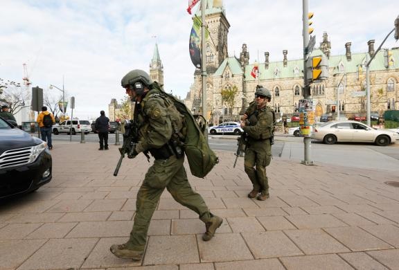شاهدان عینی از تیراندازی در پایتخت کانادا می‌گویند