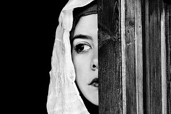 زنان ایرانی در معرض چه خشونت هایی هستند؟