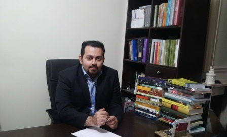 حضور رسانه‌ای حزب ندای ایرانیان با یک روزنامه وهفته‌نامه/ صادق خرازی برای رقابت با روحانی نیامده است