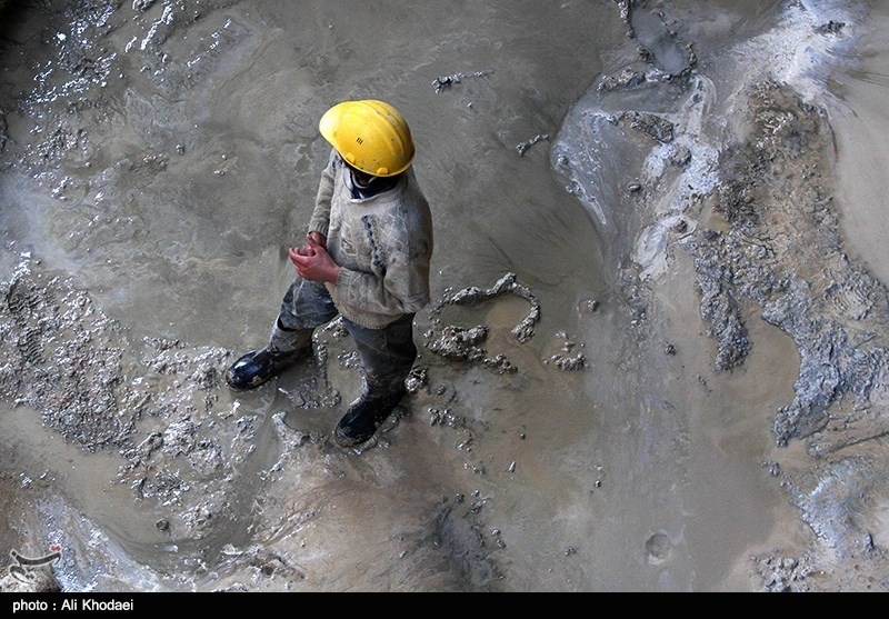 آبگرفتگی در ایستگاه مترو سی و سه پل اصفهان