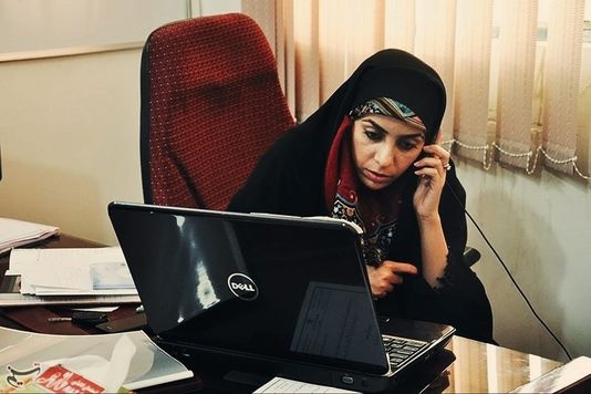 گزارش لوموند از سامیه، بانوی نمونۀ ایرانی 