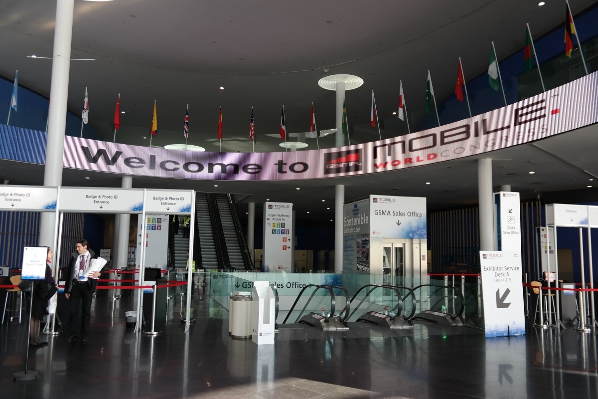 تصاویر برگزیده از سالن کنفرانس جهانی موبایل MWC برای آنهایی که دوست داشتند آنجا بودند
