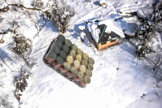  امدادرسانی هوایی به روستاهای برف‌زده 