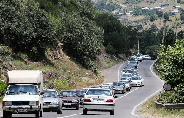 ترافیک نیمه سنگین در باندشمالی آزادراه های تهران- کرج، کرج- قزوین و فیروزکوه/ 5جاده مسدود است