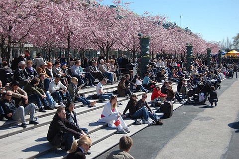 کدام کشورهای اروپایی آمدن بهار را جشن می گیرند؟