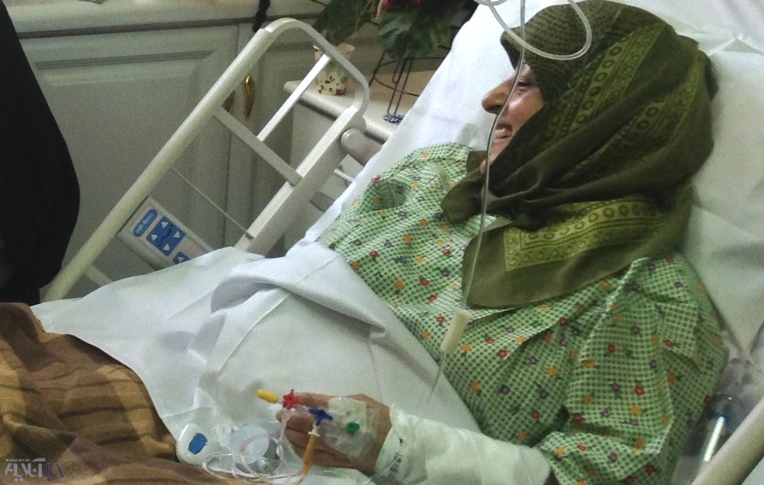 عیادت و احوال پرسی خاتمی، فاطمه هاشمی، گری لوییس، ضرغامی و ... از ابتکار در بیمارستان