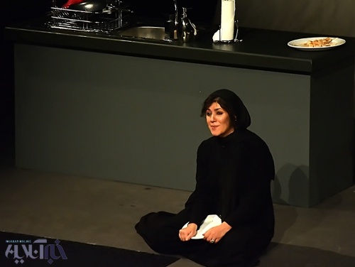 عکس‌های ستاره اسکندری، الهام کردا و سارا بهرامی در یک نمایش