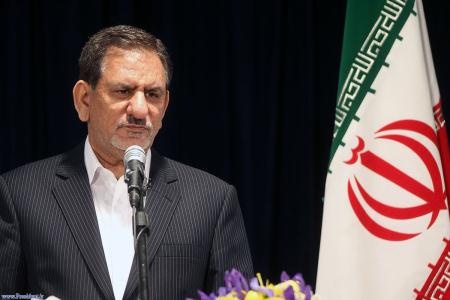 جهانگیری: برخی دوست دارند دولت را درگیر حاشیه کنند/ پروژه های عمرانی شتاب بیشتری می گیرند