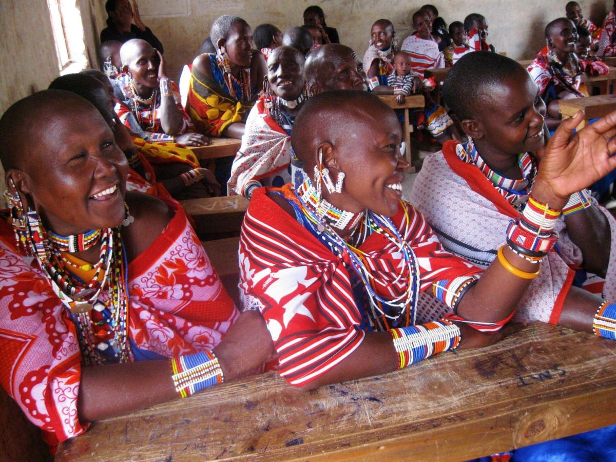رئیس جمهور کنیا تصویب کرد: مردان هر تعداد که دوست دارند زن بگیرند/ اجازه از همسران قبل لازم نیست