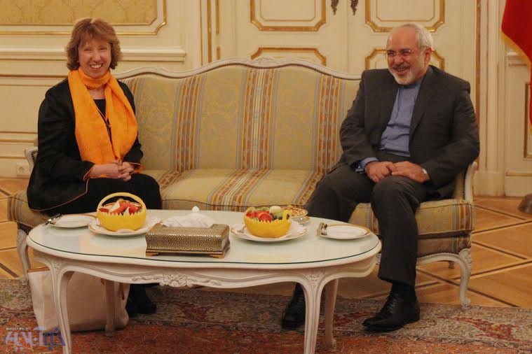 ضیافت لبخند و شام ظریف و اشتون به میزبانی ایران/ نظر ظریف درباره دشوارترین بخش مذاکرات