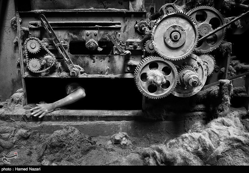 صنایعی که در آستانه خطر قرار گرفته اند/ کاهش اشتغال و ارزش افزوده در صنایع بزرگ 