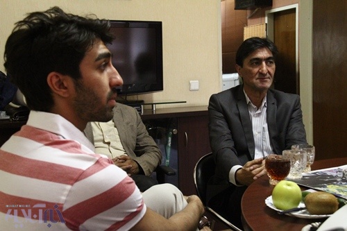گفت‌وگو با ناصر محمدخانی و پسرش/محرمی بهترین شماره8 بود،کریمی آخرین!/سایه سنگین پدرم را احساس می‌کنم