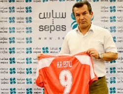 استیلی: این پیراهن وقتی به آمریکا گل زدم، تنم بود/ نمیتوانیم ظرف یک سال بدهی 10 سال را بدهیم استیلی: این پیراهن وقتی به آمریکا گل زدم، تنم بود/ نمیتوانیم ظرف یک سال بدهی 10 سال را بدهیم